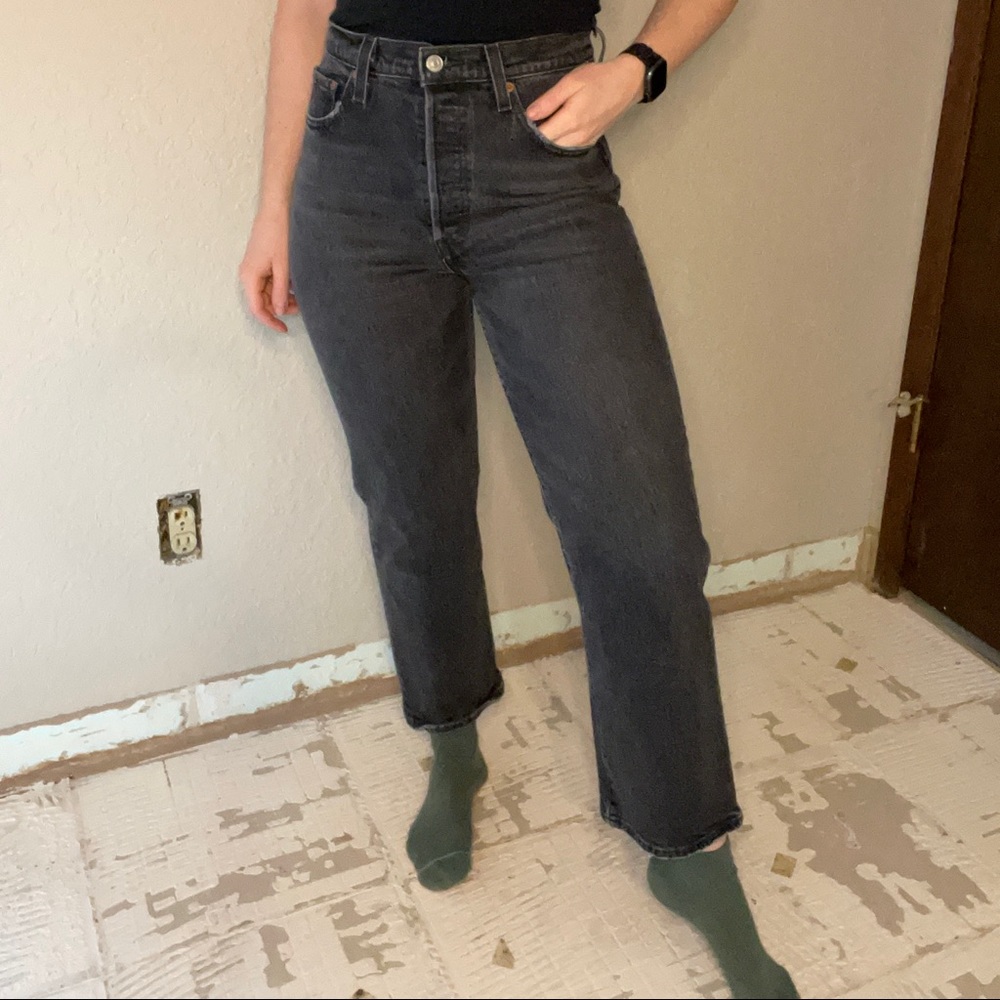 Levi’s Ribcage - 28 - High Rise Straight Ankle - Picture 2 of 5